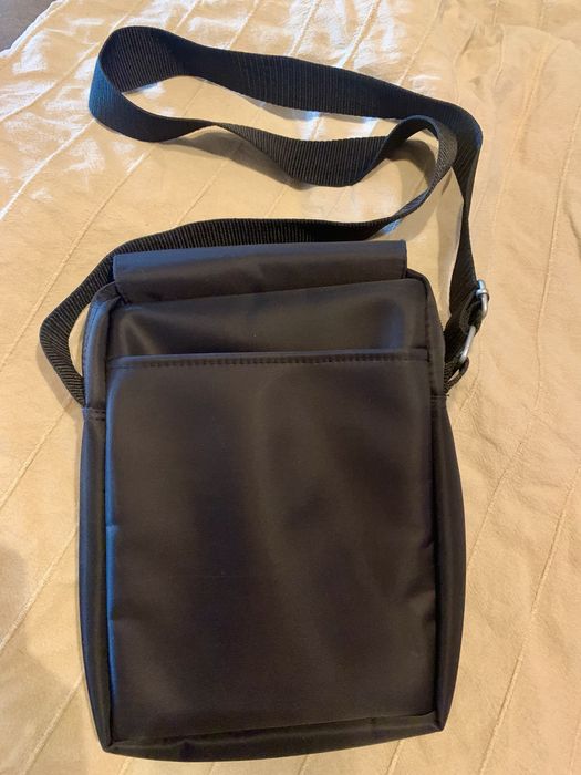 Carteira tiracolo marca Samsonite NOVA