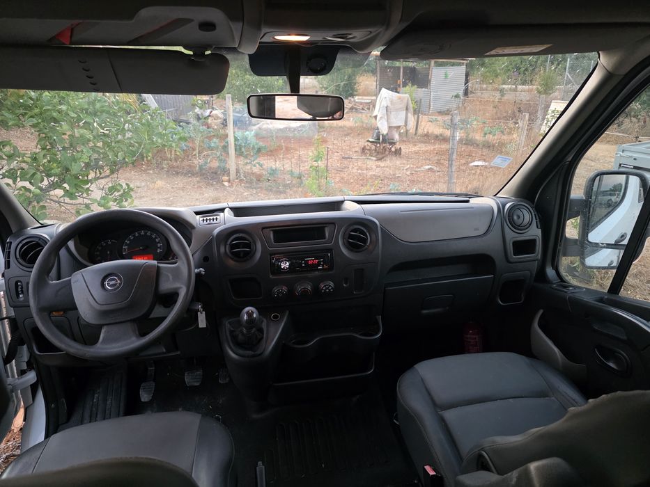 Opel movano 2.3 6 lugares com basculante