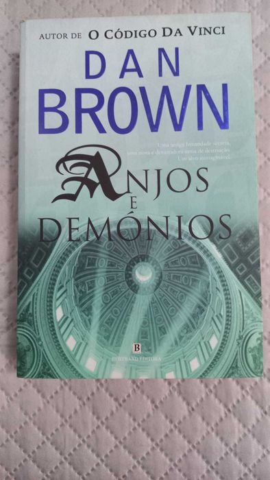 Livro Anjos e Demónios