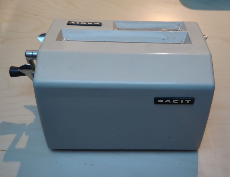 Calculadora mecânica Facit antiga