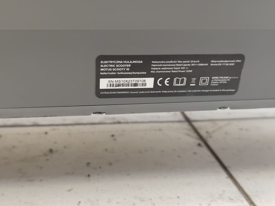 Hulajnoga elektryczna   Motus 10