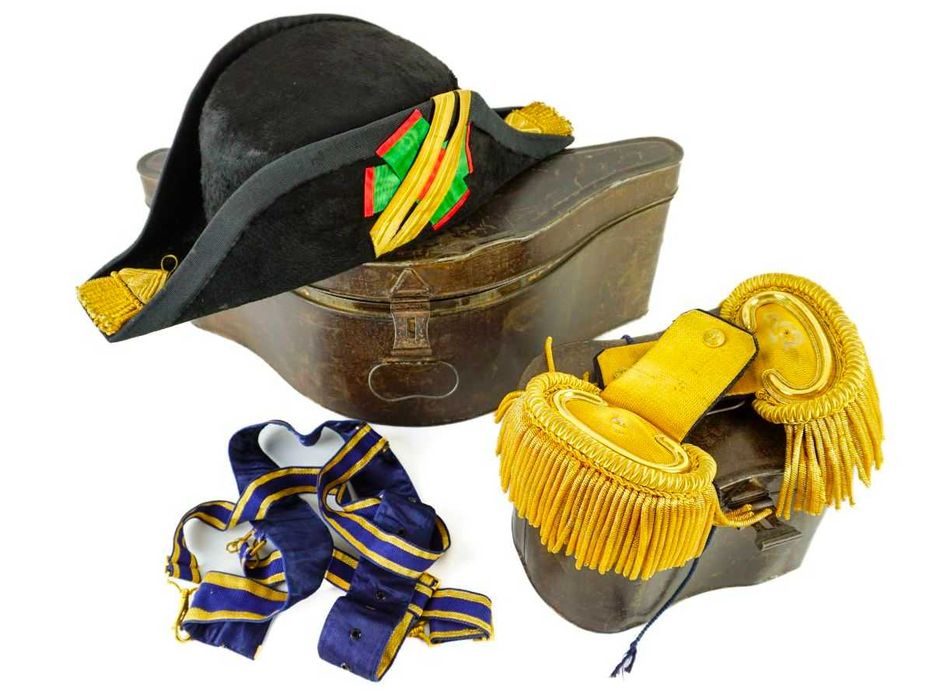 Par de dragonas militares