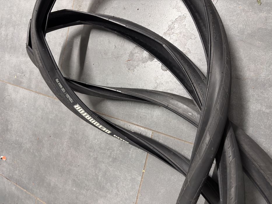 Opony zwijane Maxxis detonator 700x32c komplet 2 szt bdb stan