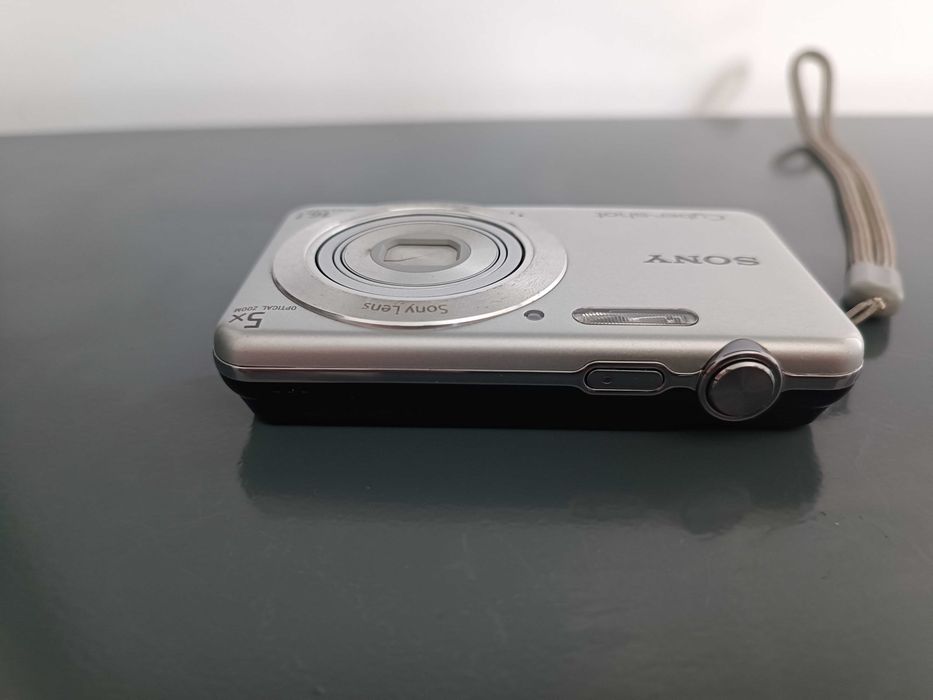 Sony w710 16mp 5x