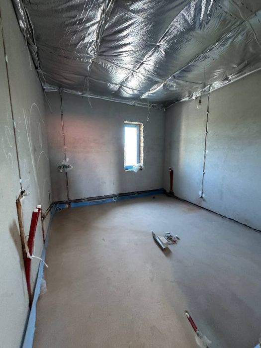 Продаж котеджу з частковим ремонтом 154 м.кв., вул. В. Івасюка