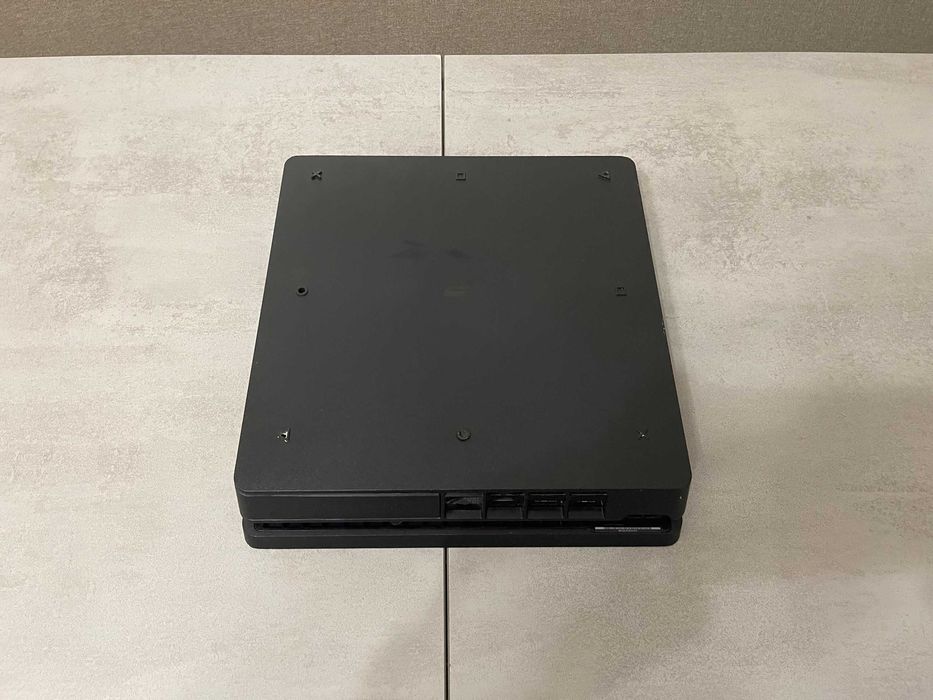 Ігрова приставка Sony Playstation PS4 CUH-2215B Slim, 500GB