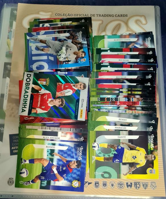 Coleção de cards dos Ídolos.