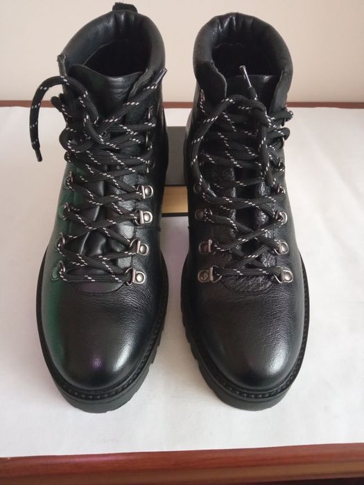 Нові зимні шкіряні черевики. Устілка 26, 5 см