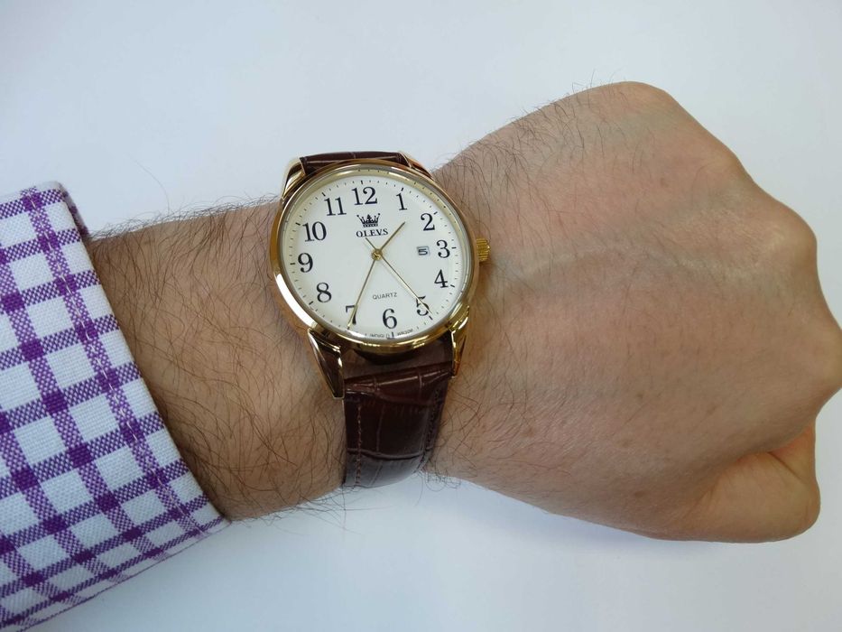 Klasyczny zegarek kwarcowy Olevs 39mm złoty biała tarcza pasek brązowy
