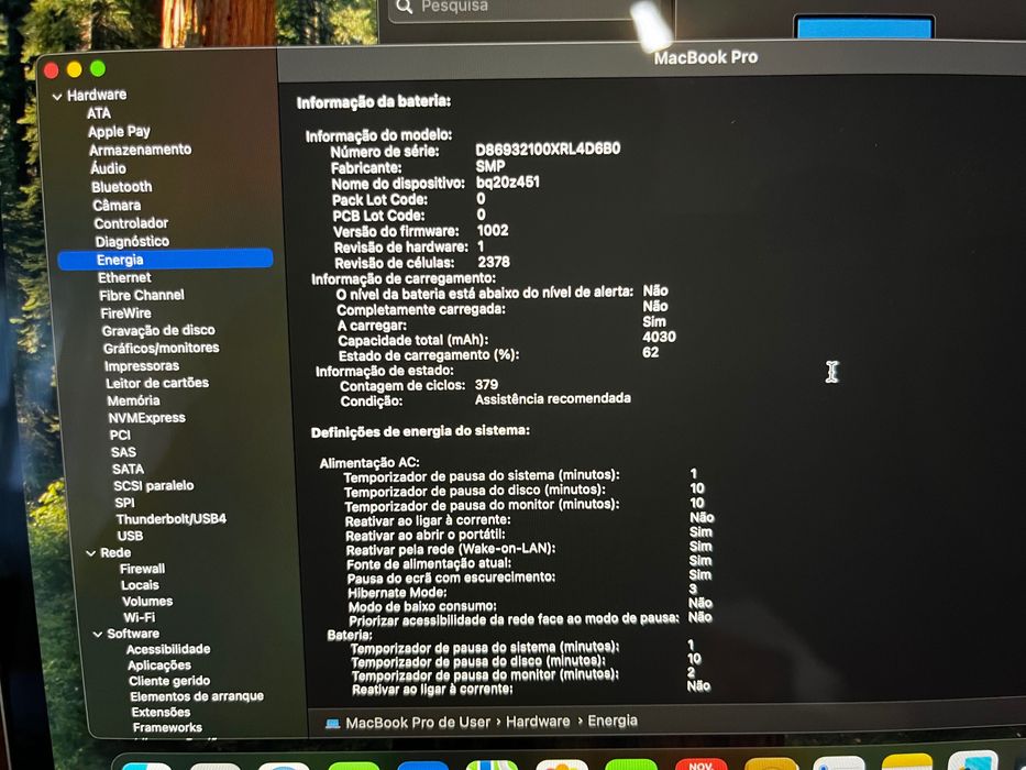 Macbook Pro (2019) 13,3" Cinza i5 16GB RAM 256GB SSD TouchBar