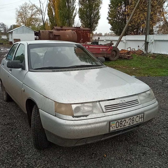 Автомобіль ВАЗ 21102