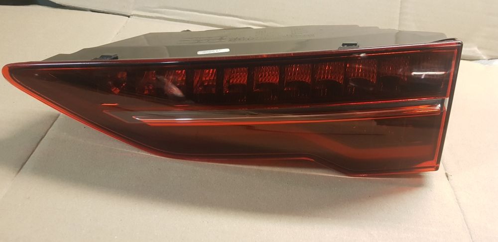 Jaguar l-pace prawa tylna lampa Led
