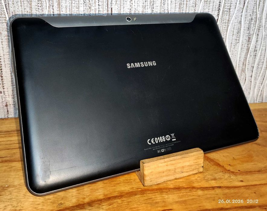 Планшет 10 дюймів Samsung Galaxy Tab на 1 сім карту 16 gb