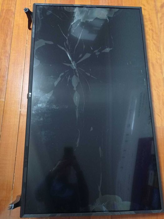LCD LG49UJ630B-ZA (ecrã partido)