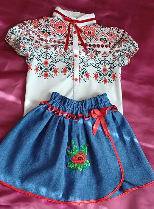 Блузка вишиванка для дівчинки, юбка