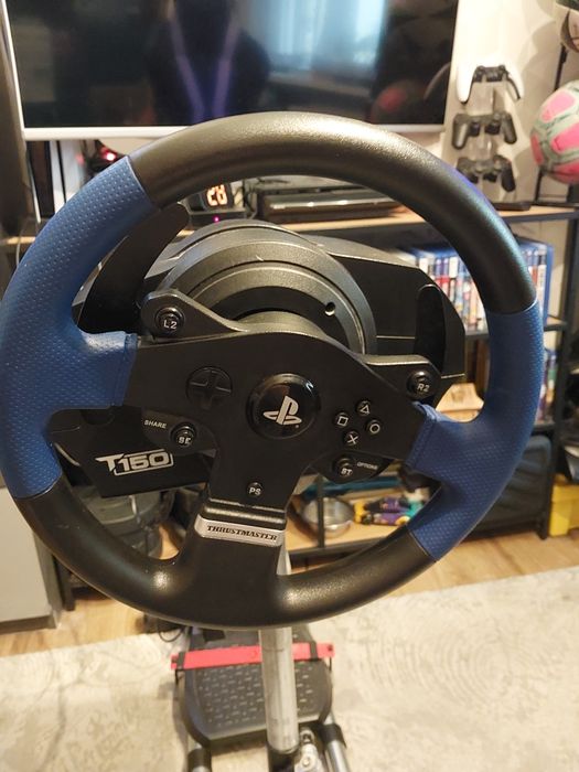 Kierownica wyścigową Thrumaster T150