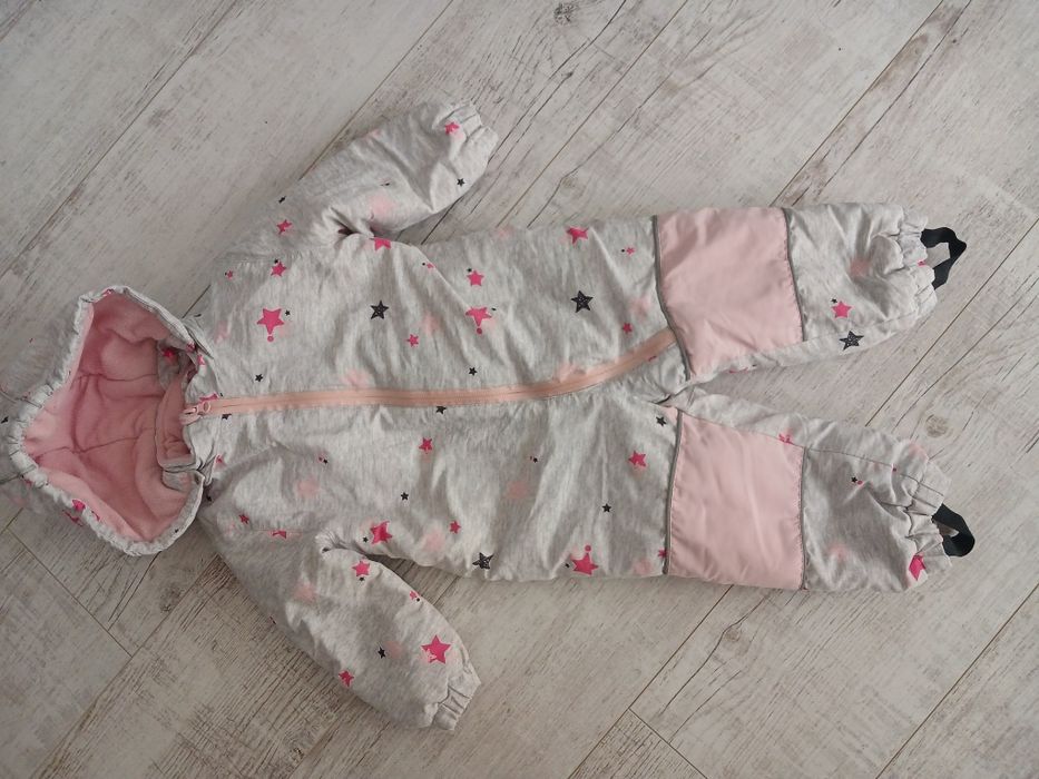 Продам зимовий комбінезон для дівчинки 80