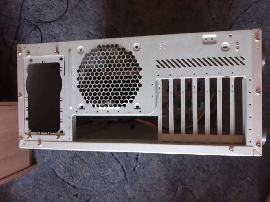 Компьютерний корпус Chieftec