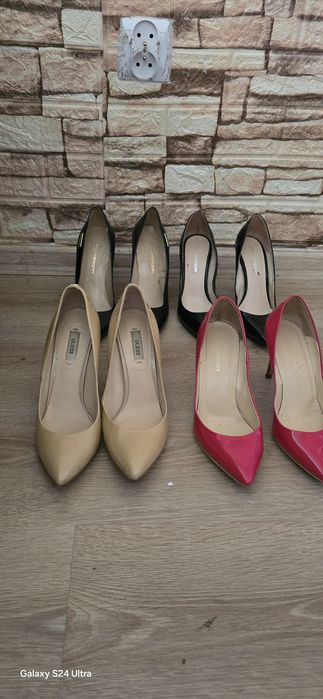 Obuwie damskie na wysokim obcasie