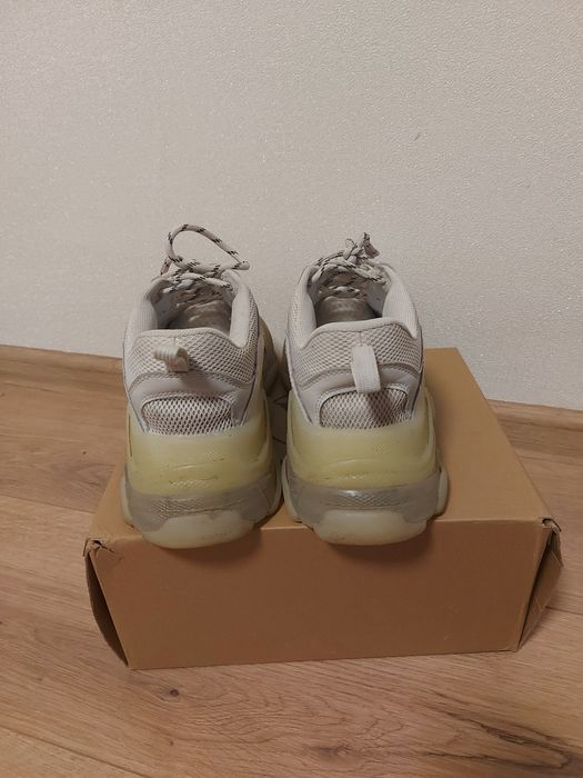 Кросівки,кроссовки