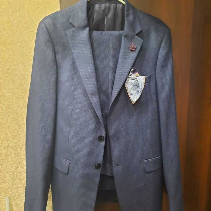 Продам костюм чоловічий