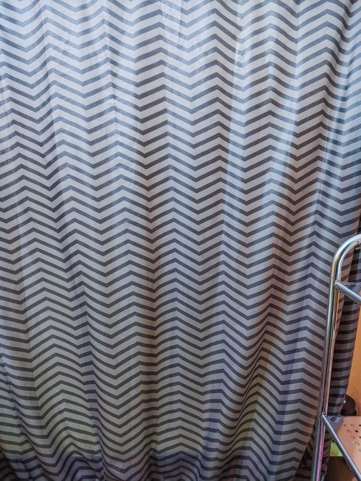 Шторка для душу сіра щільна з утяжувачем по низу JYSK