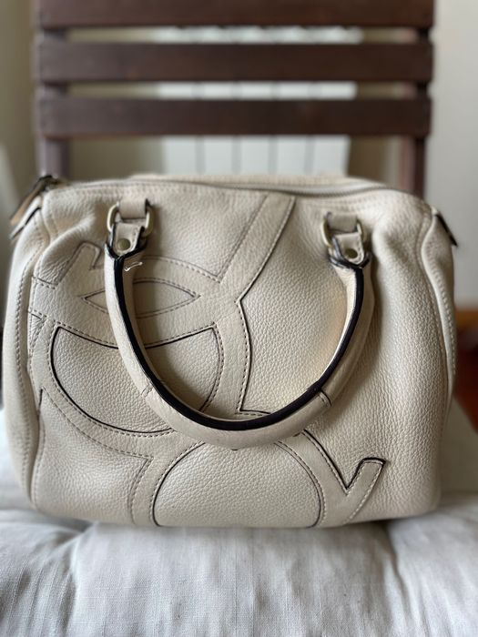 Mala em pele Purificacion Garcia