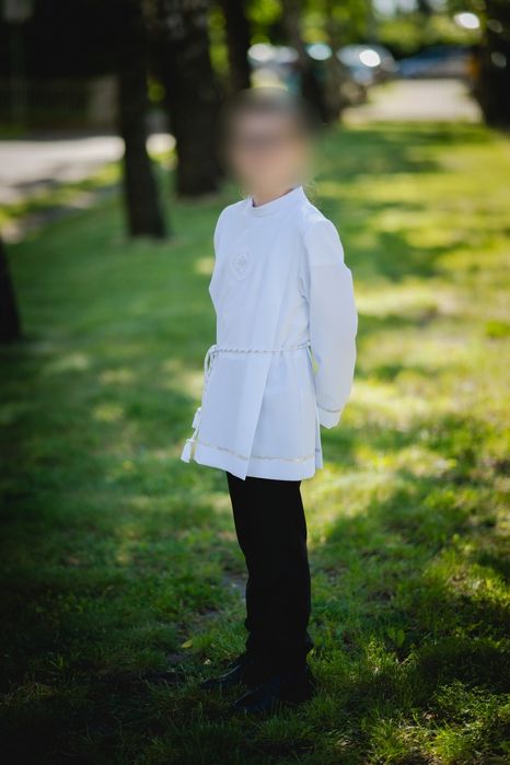 Komunia Krótka Alba komunijna + czarne spodnie chłopięce 134-140