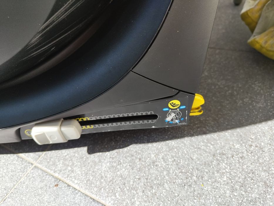 Fotelik samochodowy obrotowy Maxi Cosi