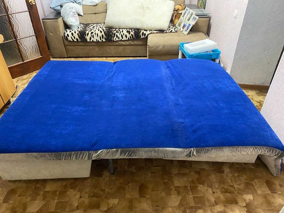 Продам кровать с матрасом