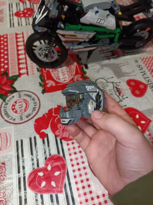 Продам мотоцикл лего