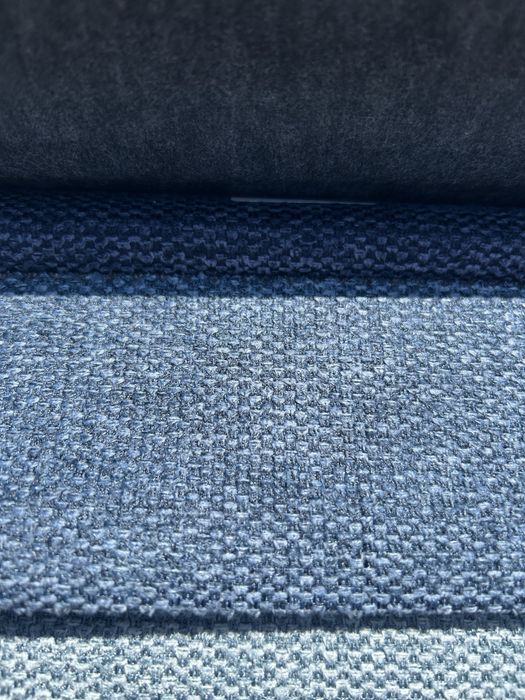 Sofa z funkcją spania w kolorze niebieskim