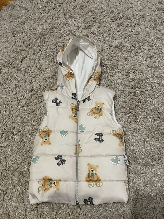 Безрукавка для дівчинки