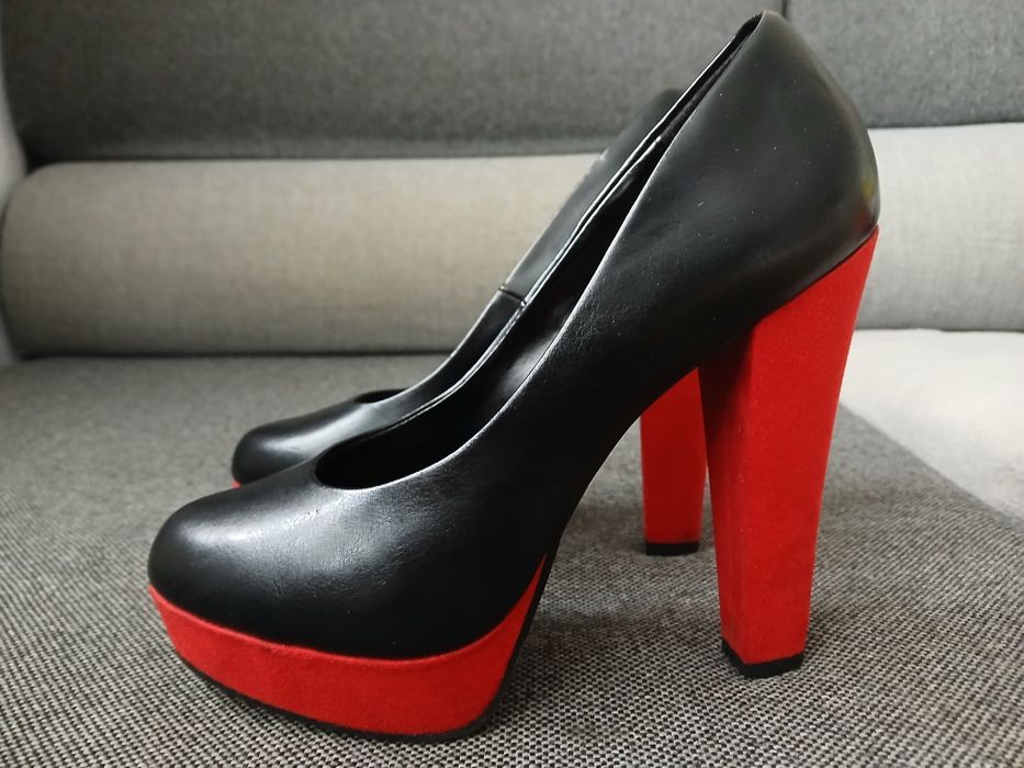 Buty na obcasie graceland