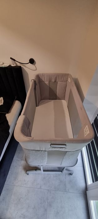 Łóżeczko chicco next2me