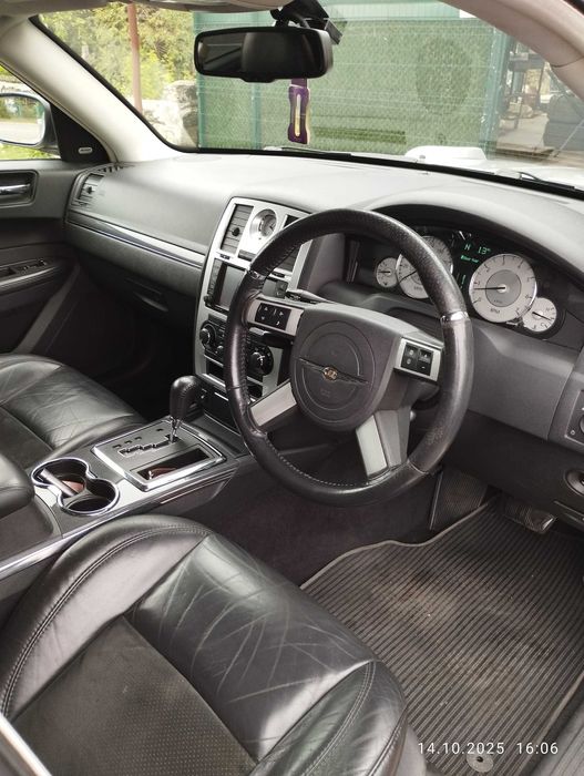 Продам Крайслер 300с