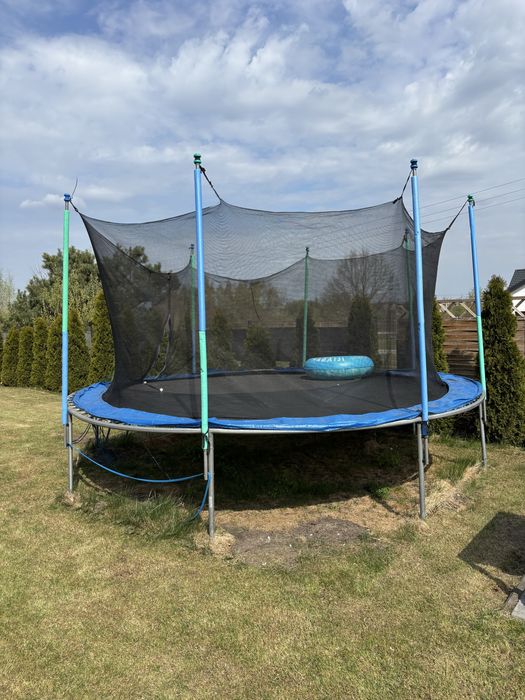 Trampolina dla dzieci