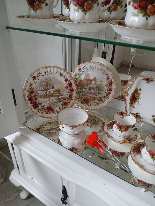 serviços chá/café  e outros Royal Albert