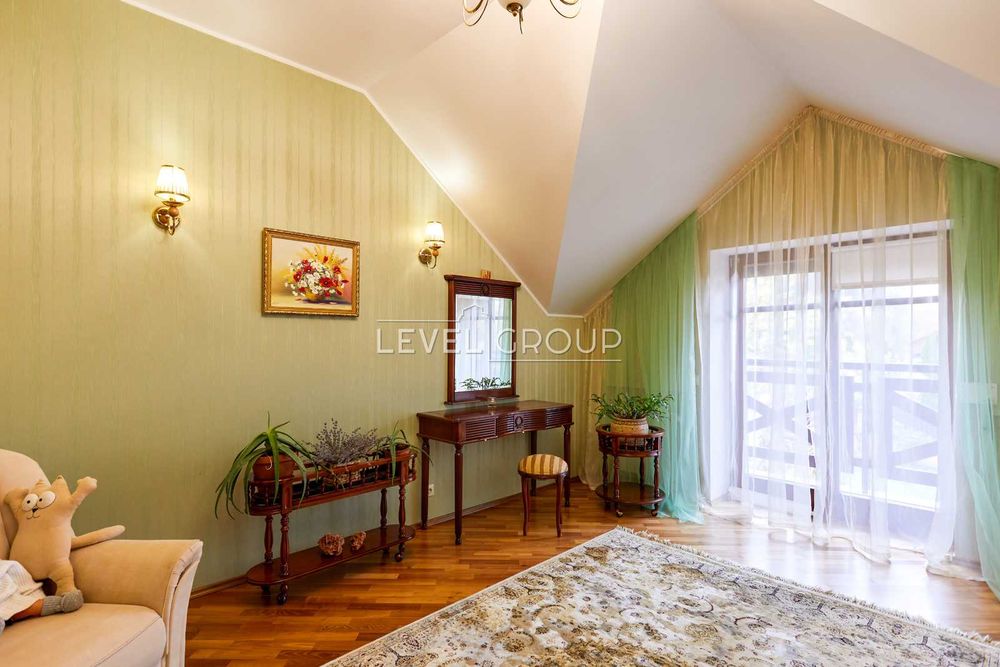 Будинок 230 м² з ремонтом, банею та гаражем, Северинівка, 10 сот, Без%