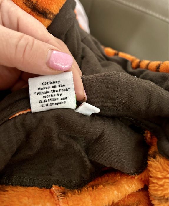 Strój tygryska z „Kubusia Puchatka” rozm. 110 pasuje też na 98.