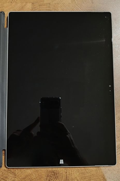 Laptop tablet Microsoft Surface PRO 128 GB Win11 + odłączana klawiatur