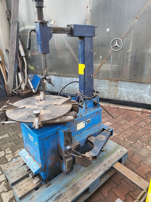 Montażownica do opon Hofmann Monty 22 SE