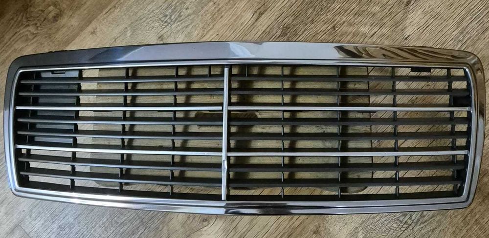 Grill Atrapa Chłodnicy Mercedes Benz C-Klasa W202 (93-01r.) Oryginalny