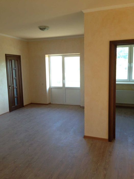 Оренда будинку можна для сім'ї під офіс Генератор