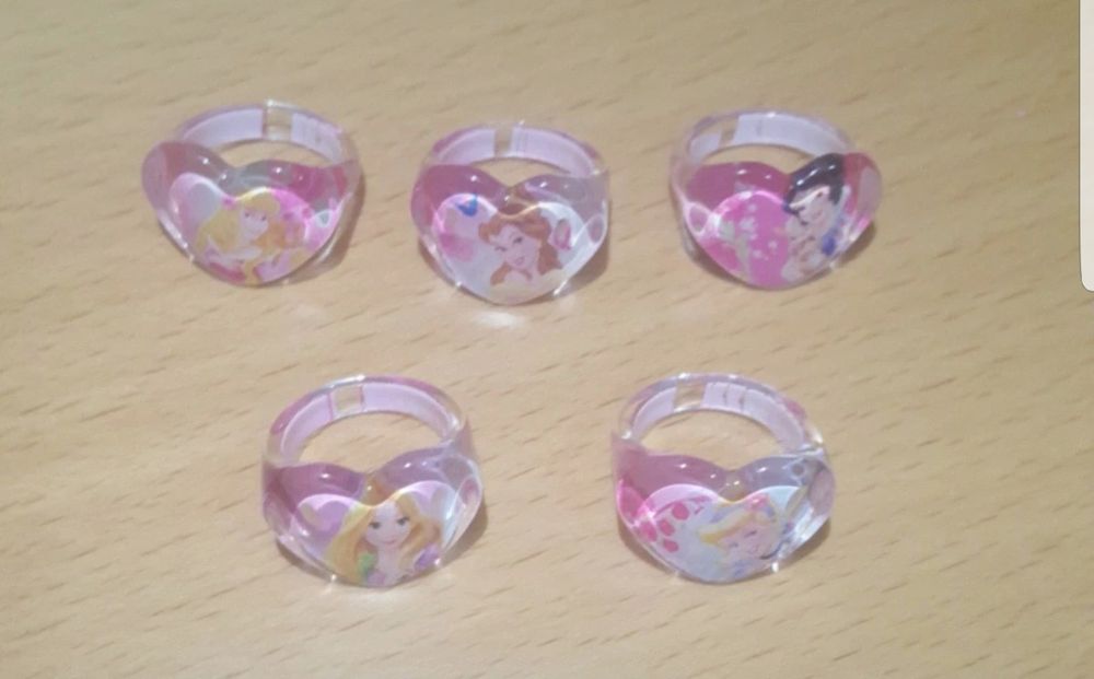 Lote 5 anéis princesas da Disney