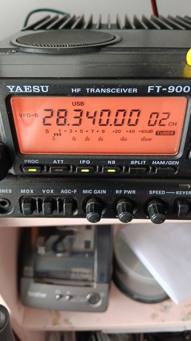 Rádio yaesu FT 900