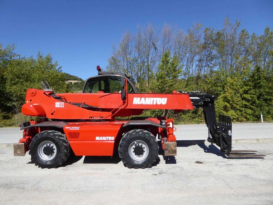 Wynajem ładowarki teleskopowej obrotowej Manitou MRT 2550, 2150 5t 25m