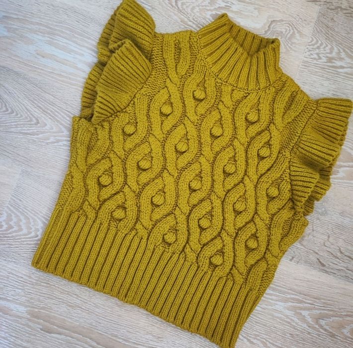 ZARA светер з воланами(М)