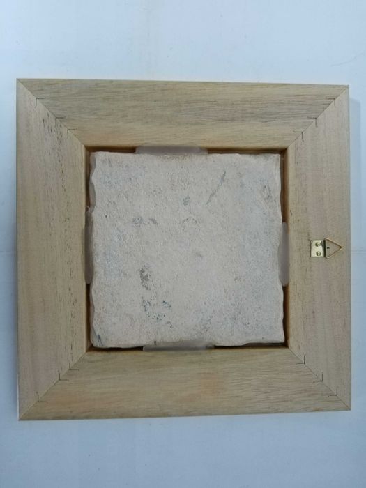 Azulejo do Século XVIII emoldurado