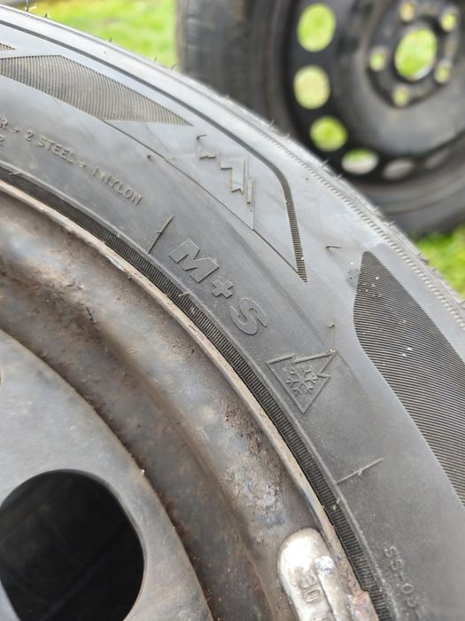 Sprzedam felgi z oponami Zeetex